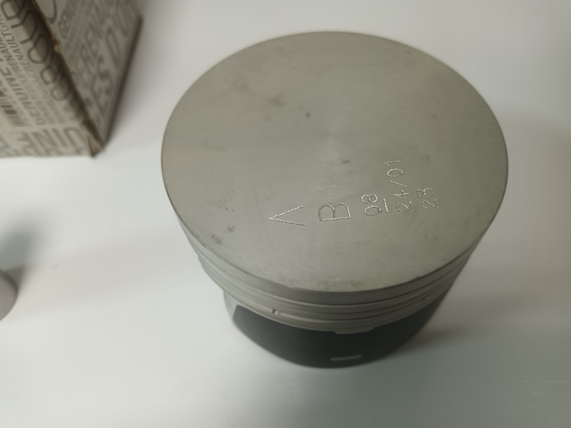 Поршень с кольцами и пальцем на двигатель 1.6 8V Original Поршень с кольцами и пальцем на двигатель 1.6 8V Original