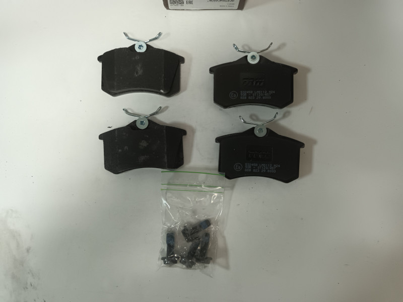 Колодки задние дисковые Peugeot 308,Citroen С4 TRW Колодки задние дисковые Peugeot 308,Citroen С4 TRW